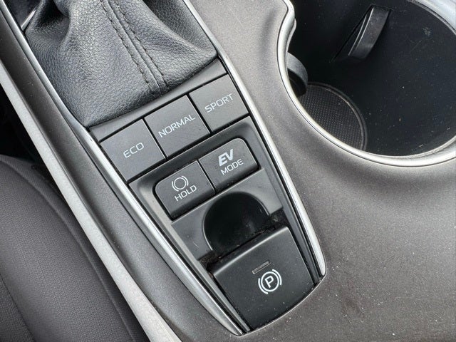 2021 Toyota Camry Hybrid LE FWD