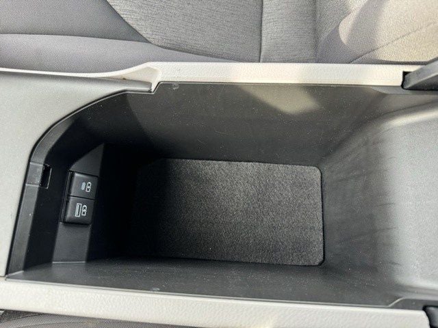 2023 Toyota Camry Hybrid LE FWD