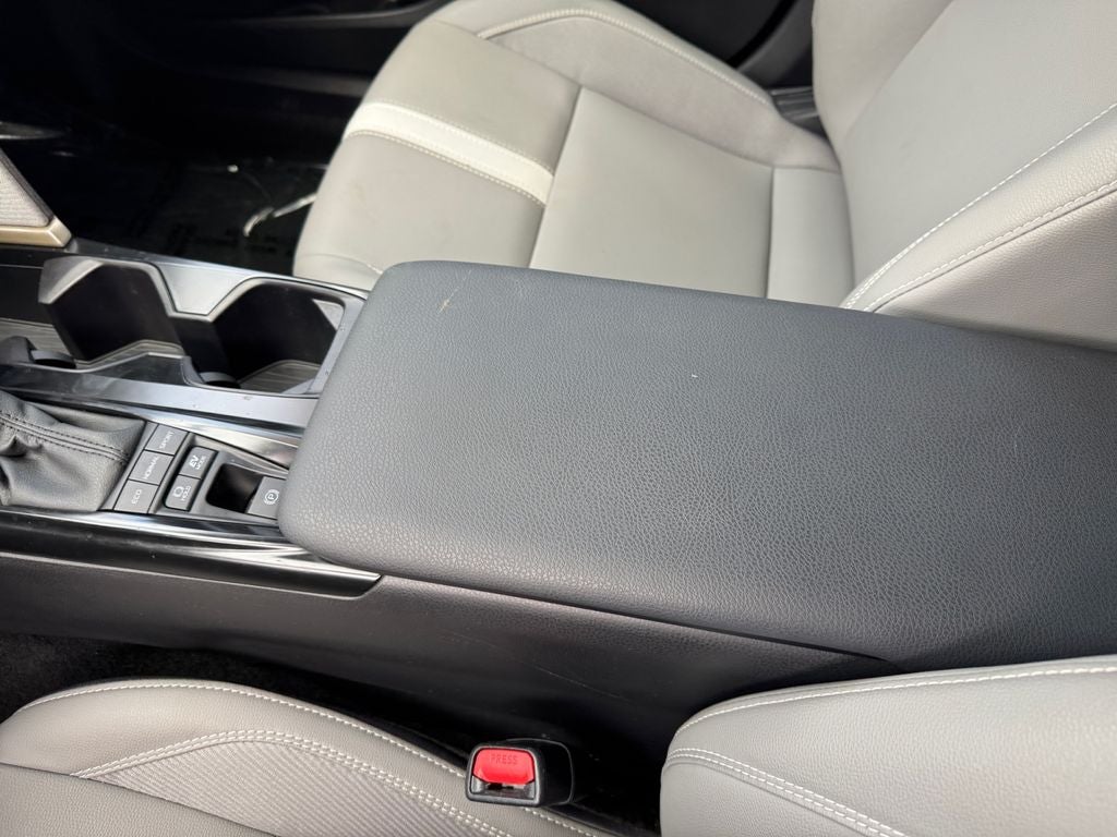 2025 Toyota Camry SE FWD