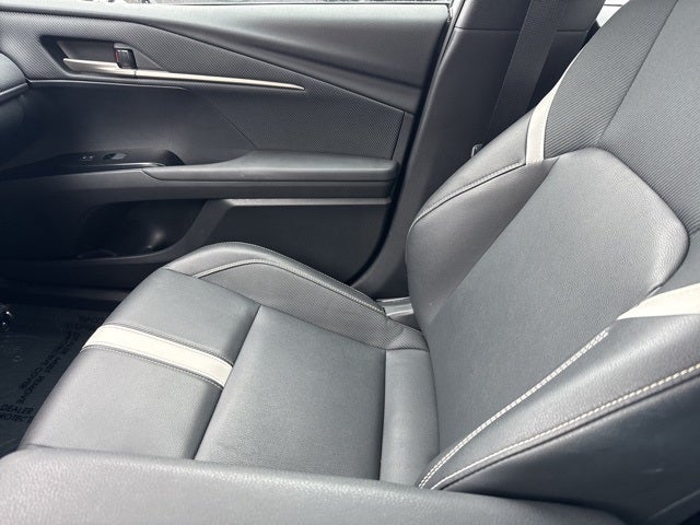 2025 Toyota Camry SE FWD