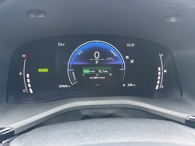 2025 Toyota Camry SE FWD