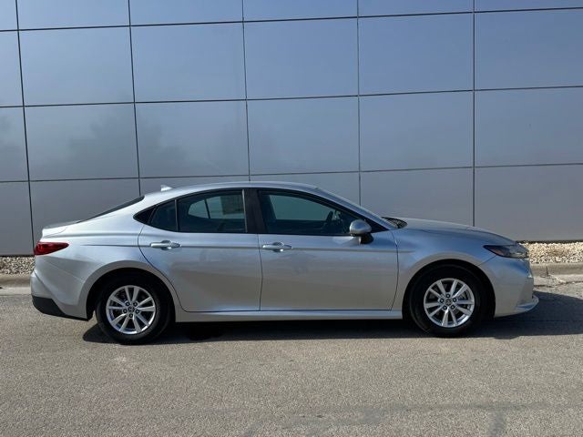 2025 Toyota Camry LE FWD