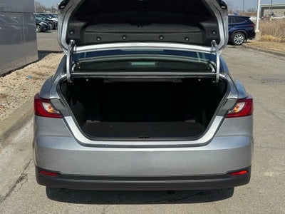 2025 Toyota Camry LE FWD