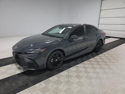 2025 Toyota Camry SE FWD