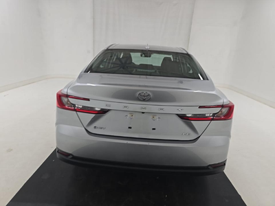 2025 Toyota Camry LE FWD