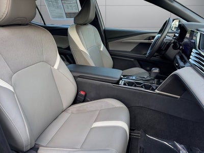 2026 Toyota Camry SE FWD
