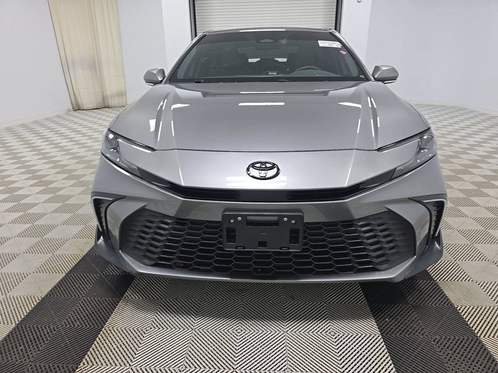 2026 Toyota Camry SE FWD