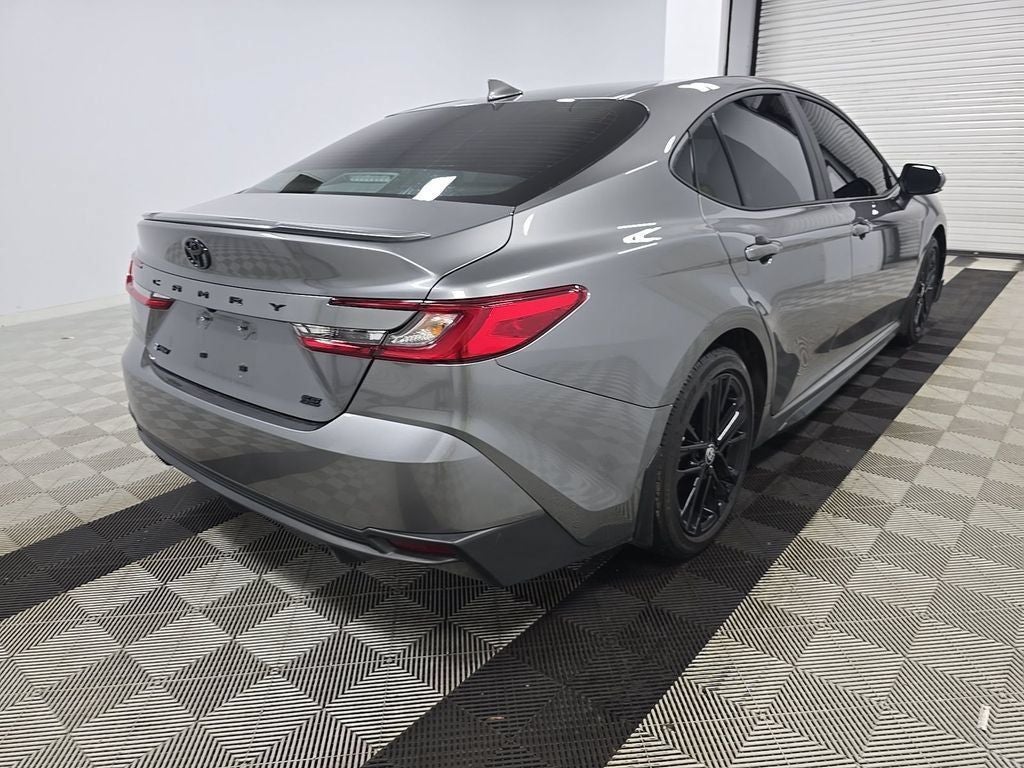 2026 Toyota Camry SE FWD