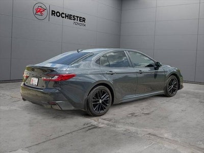 2025 Toyota Camry SE FWD