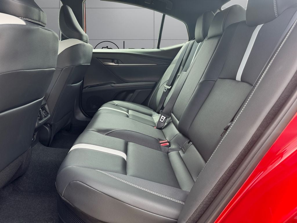 2026 Toyota Camry SE FWD