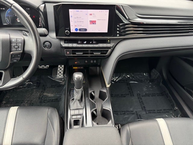 2025 Toyota Camry SE FWD