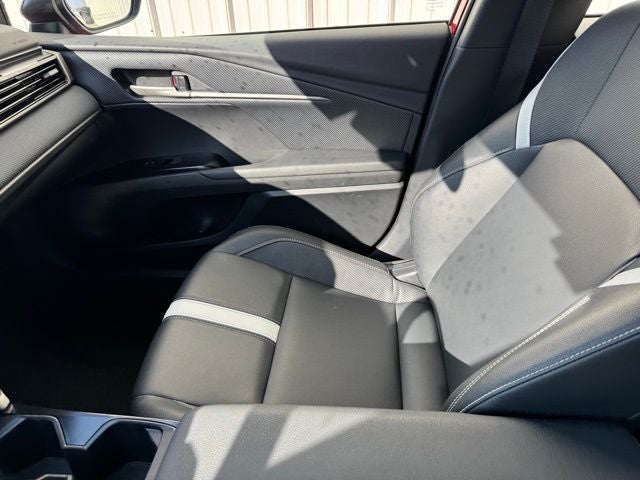 2025 Toyota Camry SE FWD