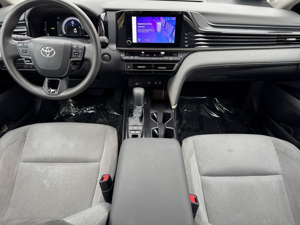 2025 Toyota Camry LE FWD