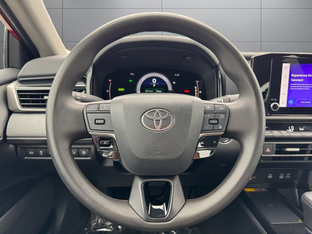 2025 Toyota Camry LE FWD