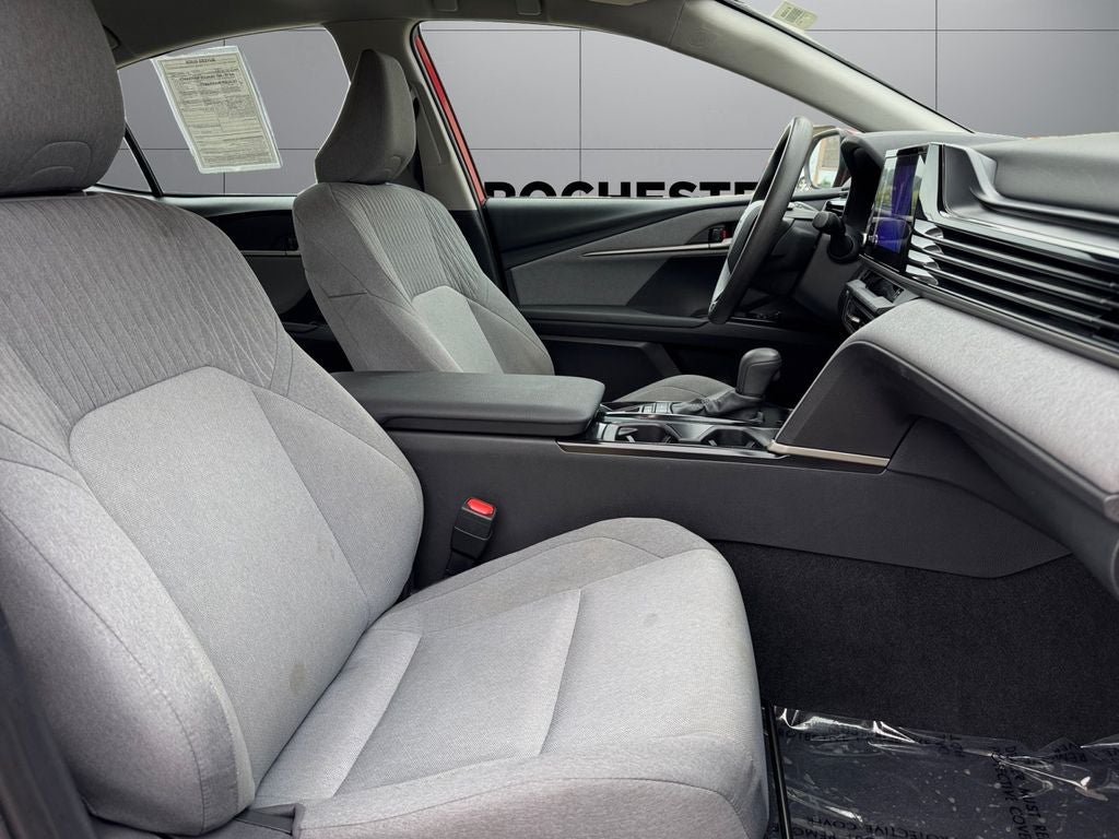 2025 Toyota Camry LE FWD