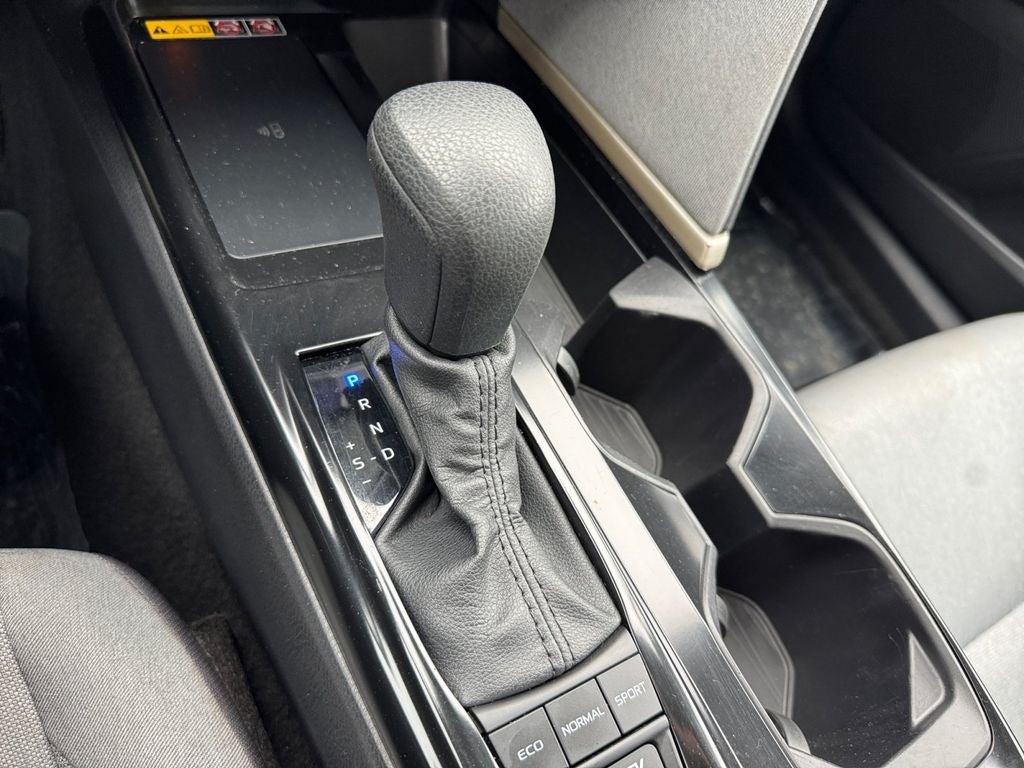2025 Toyota Camry LE FWD