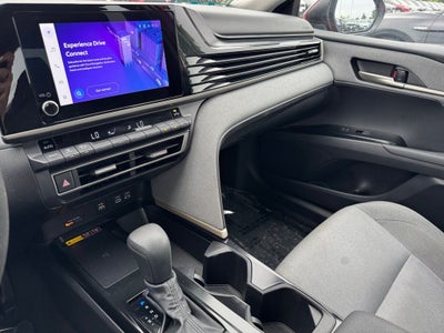 2025 Toyota Camry LE FWD