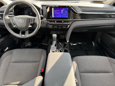 2025 Toyota Camry LE FWD