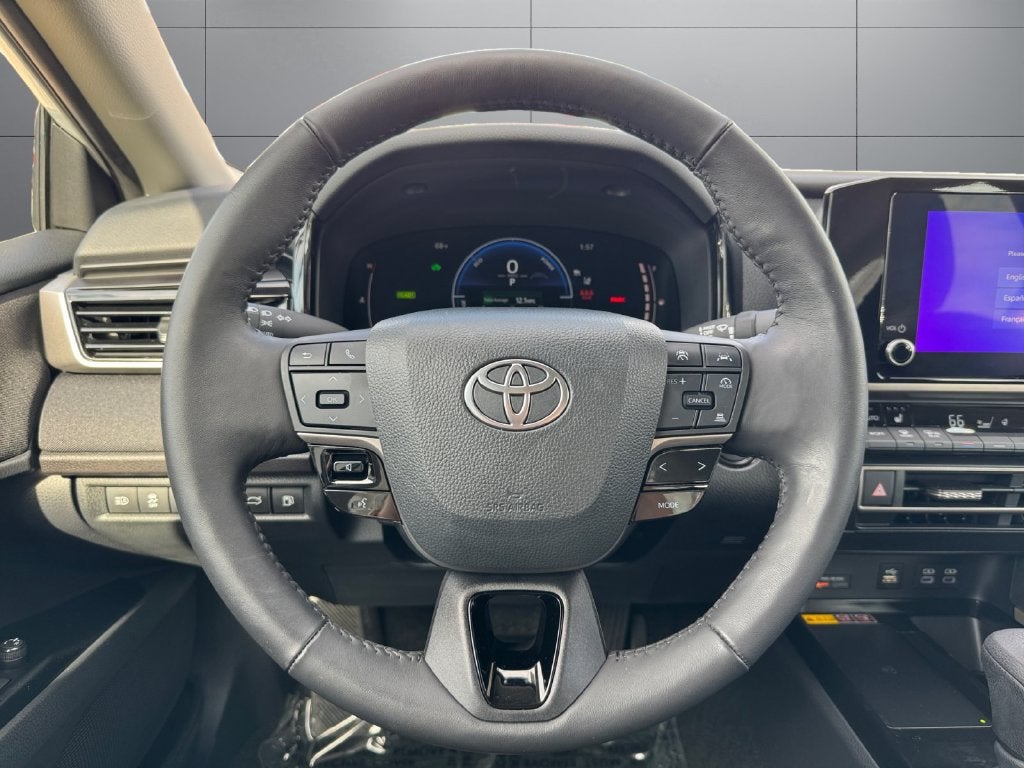 2025 Toyota Camry LE FWD