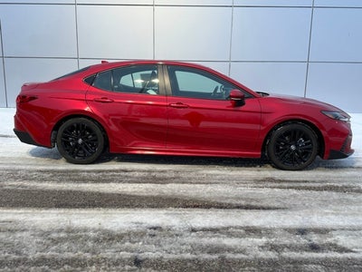 2025 Toyota Camry SE FWD