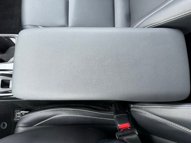 2025 Toyota Camry SE FWD