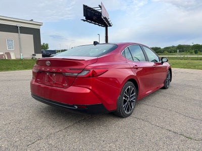 2025 Toyota Camry XLE FWD