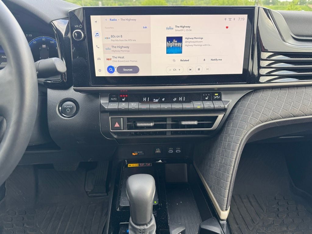2025 Toyota Camry XLE FWD