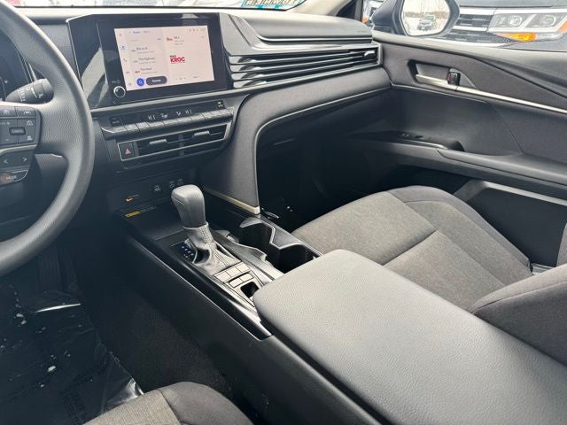 2025 Toyota Camry LE FWD