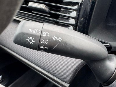 2025 Toyota Camry LE FWD