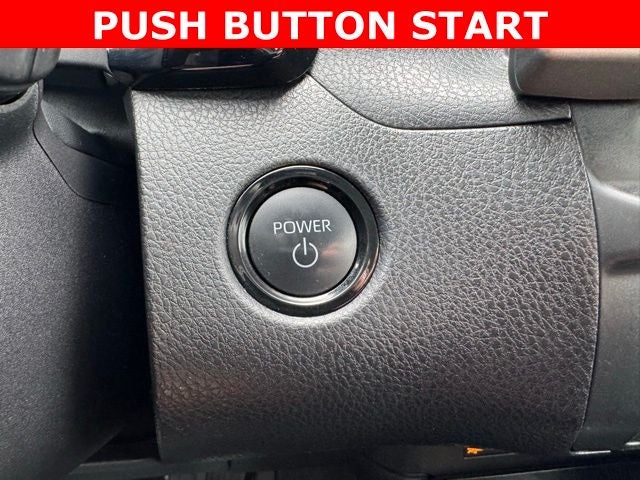 2025 Toyota Camry LE FWD