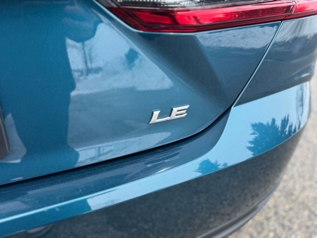 2025 Toyota Camry LE FWD