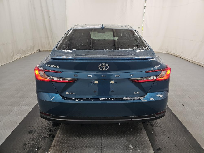 2025 Toyota Camry LE FWD