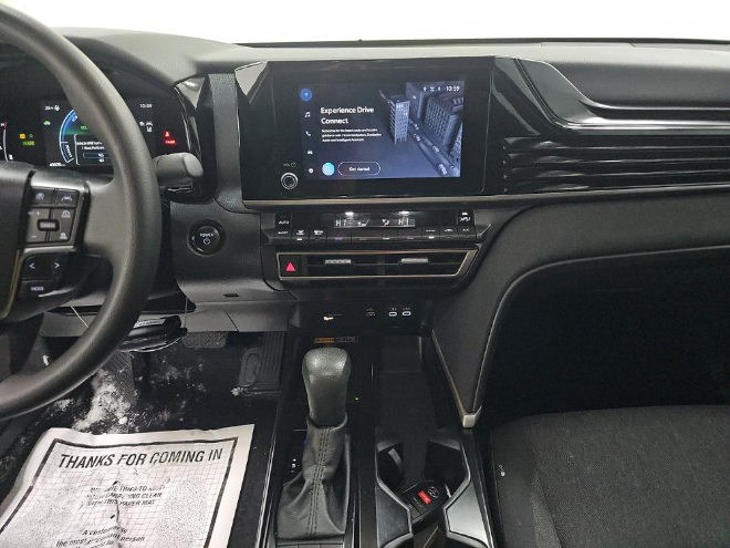 2025 Toyota Camry LE FWD