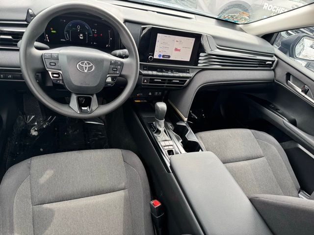 2025 Toyota Camry LE FWD
