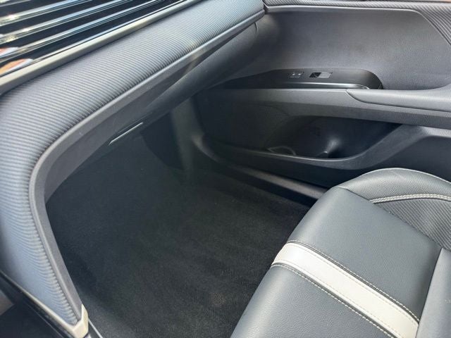 2025 Toyota Camry SE FWD