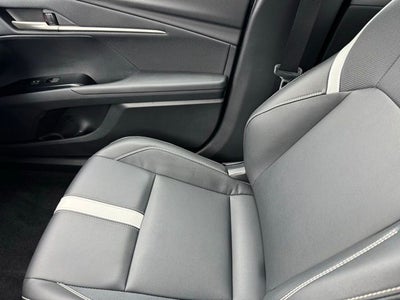 2025 Toyota Camry SE FWD