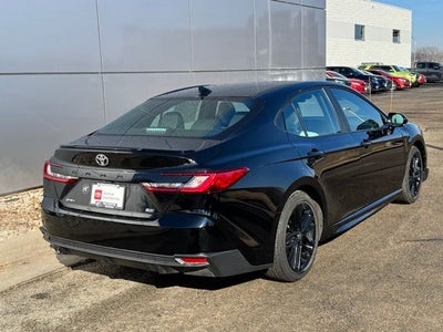 2025 Toyota Camry SE FWD