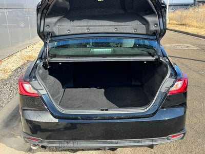 2025 Toyota Camry SE FWD