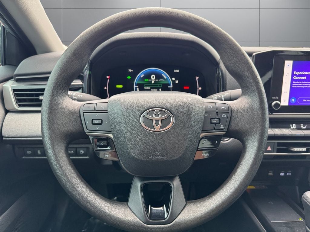 2025 Toyota Camry LE FWD