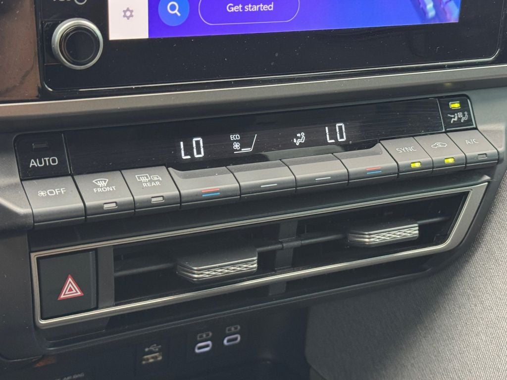 2025 Toyota Camry LE FWD