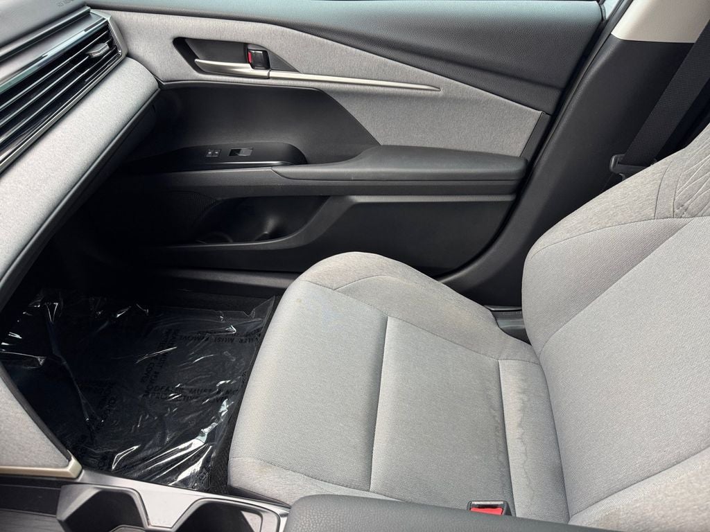 2025 Toyota Camry LE FWD