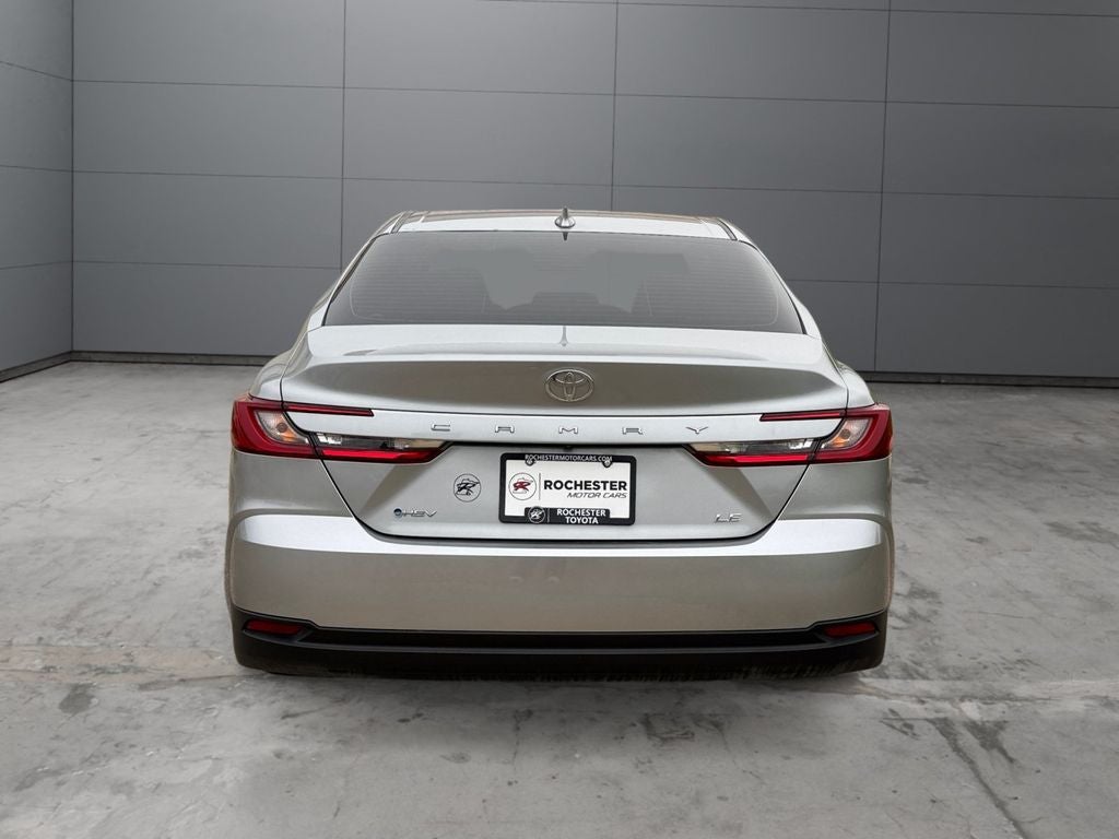 2025 Toyota Camry LE FWD