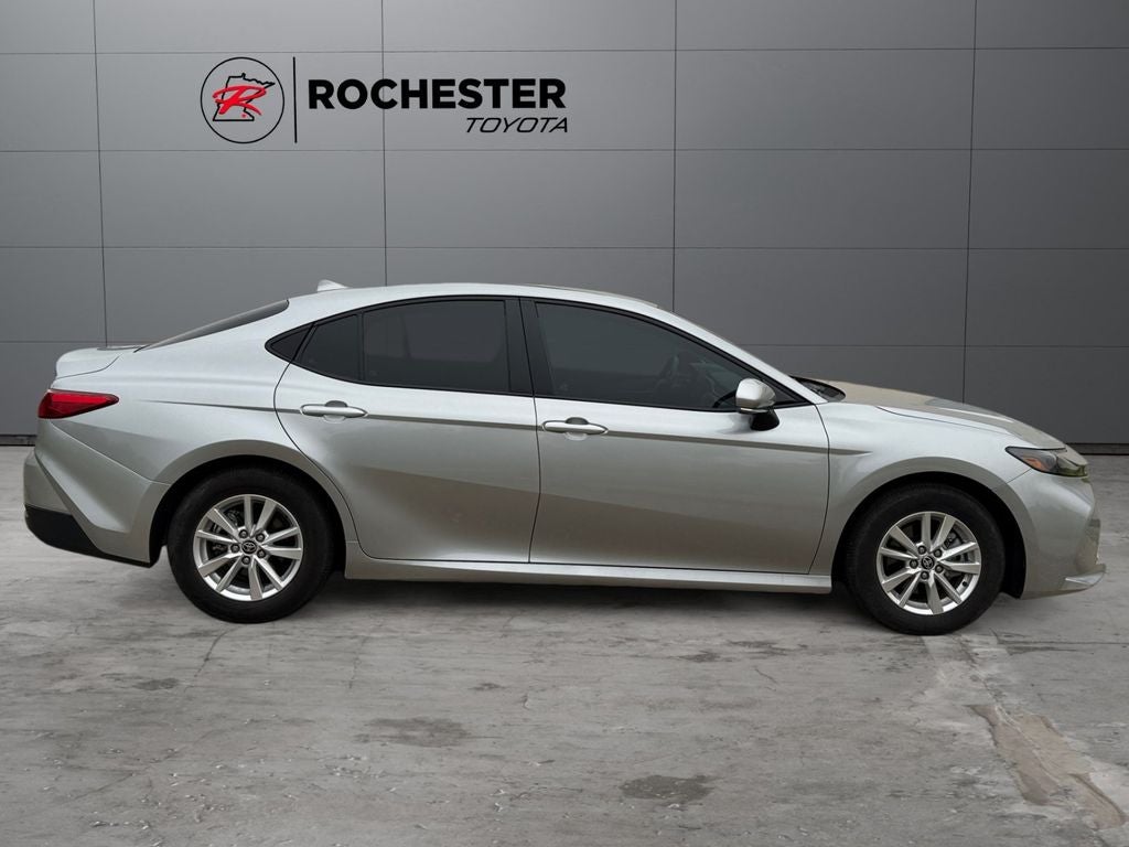 2025 Toyota Camry LE FWD