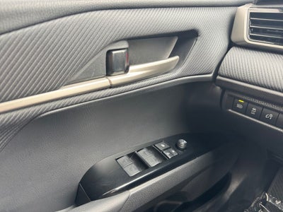 2025 Toyota Camry SE FWD