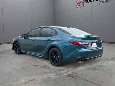 2025 Toyota Camry SE FWD