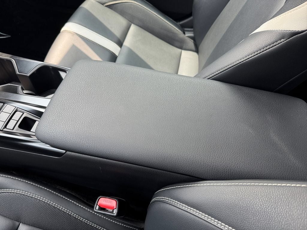 2025 Toyota Camry SE FWD