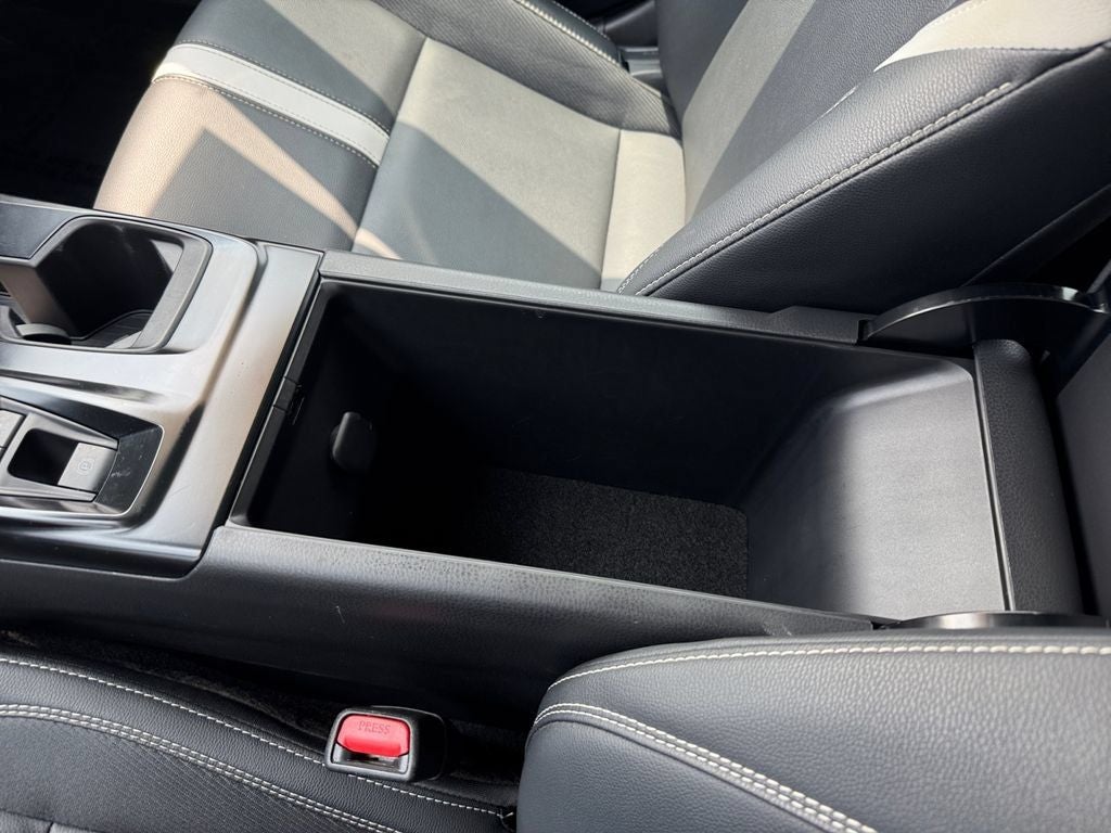 2025 Toyota Camry SE FWD
