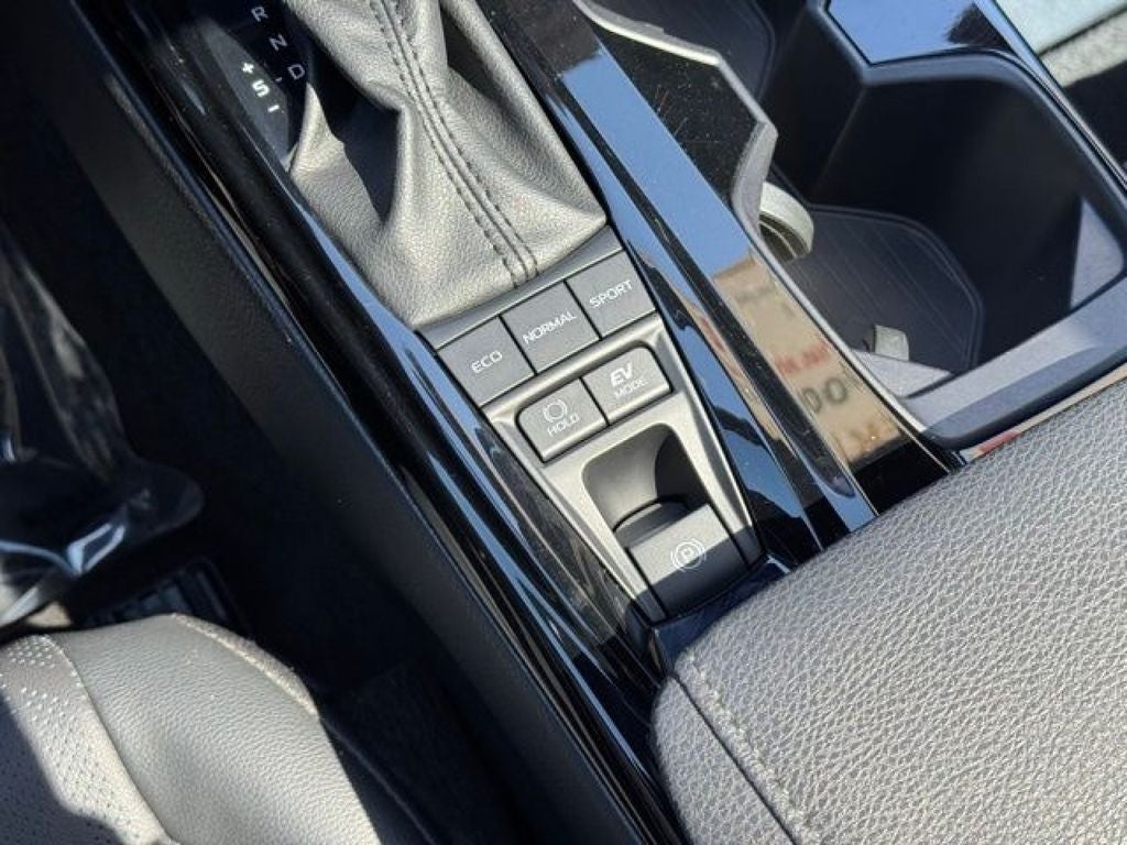 2025 Toyota Camry XSE FWD
