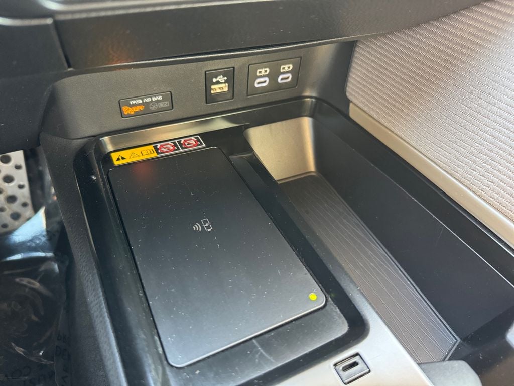 2025 Toyota Camry SE AWD