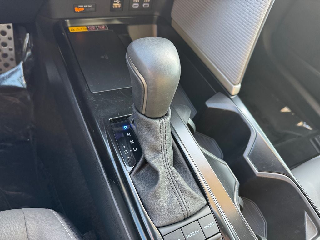 2025 Toyota Camry SE AWD